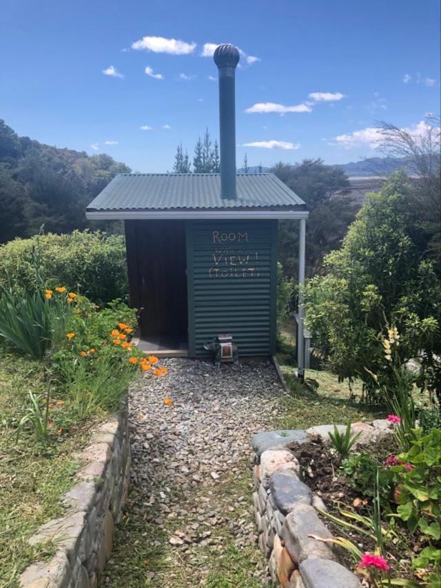 Sunrise Cabin At First Light Rangihaeata Retreat تاكاكا المظهر الخارجي الصورة